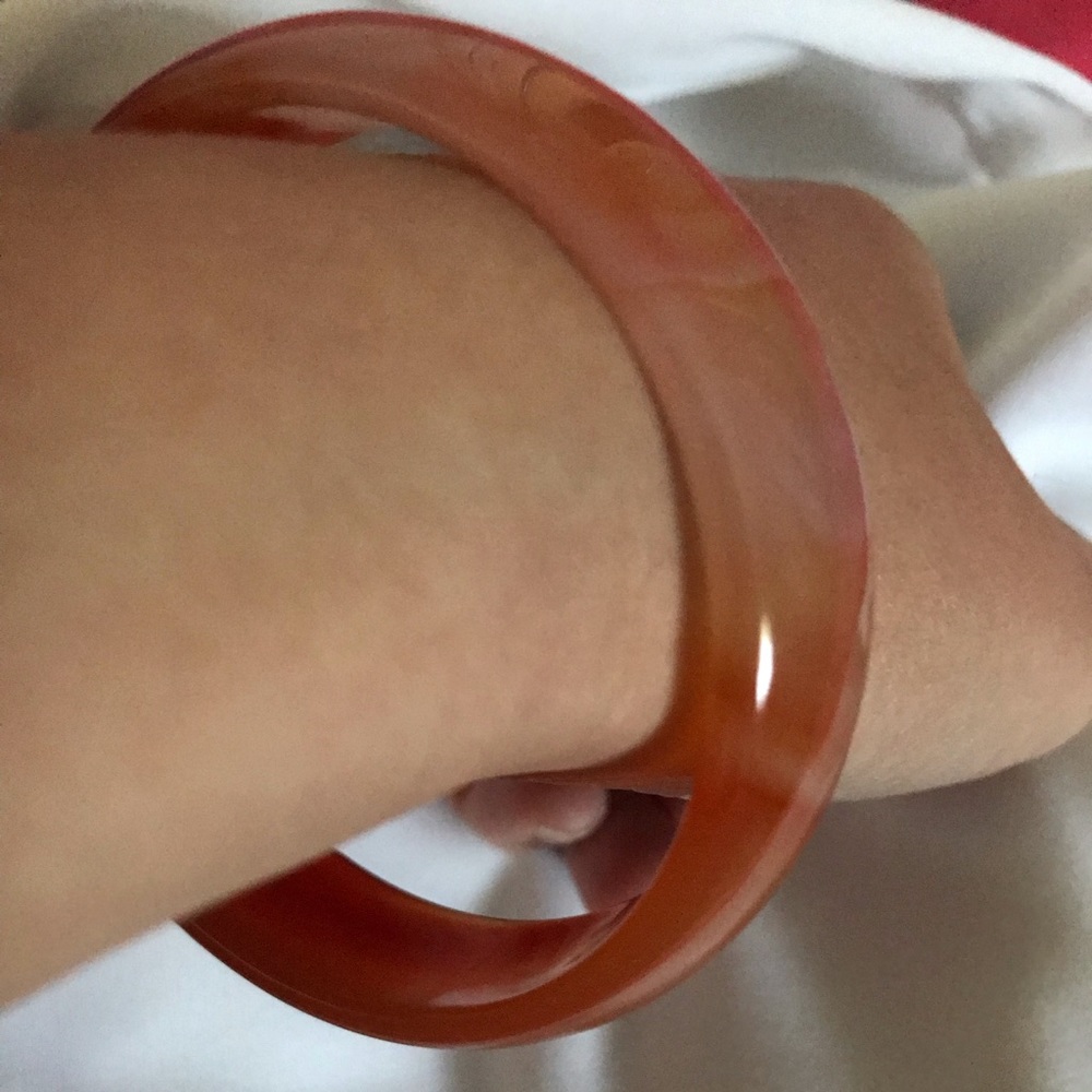 Red Jade Bangle - Picture 5 of 7